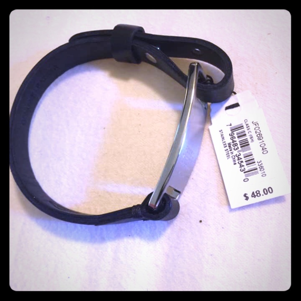 Men’s Fossil leather bracelet